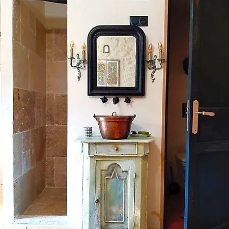 Bed & Breakfast Aux Tuileries Nord 3*