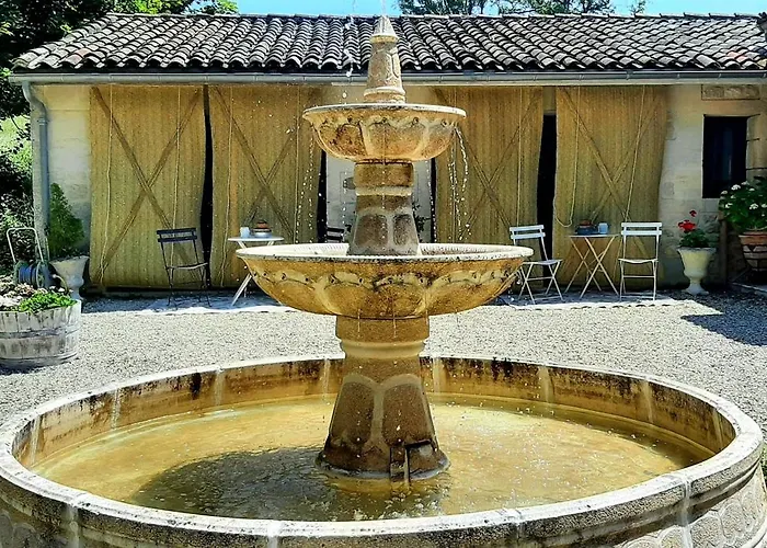 فندق مبيت وإفطار Aux Tuileries Nord